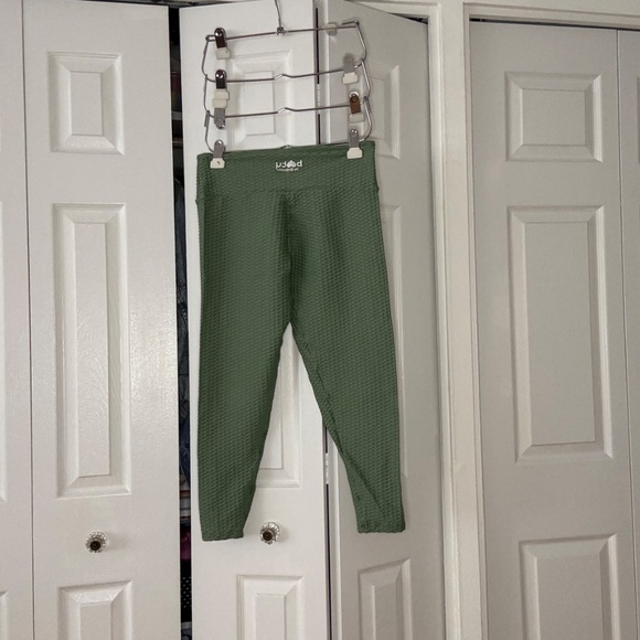 Booty by Brabants Curvy LBL Legging in Light Green - Picture 6 of 7